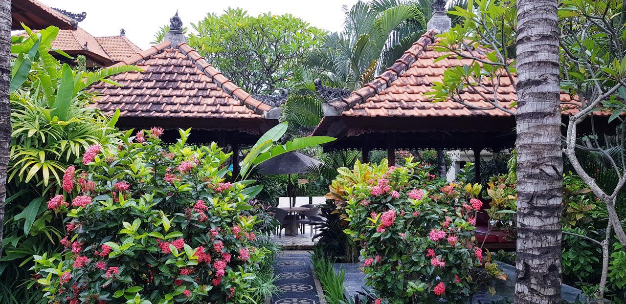 โรงแรมคัสนาดี เลอกีอัน ภายนอก รูปภาพ