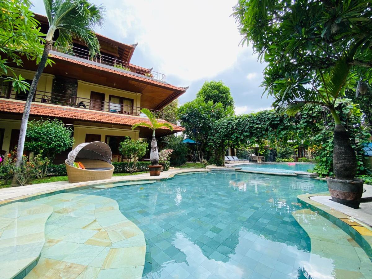 โรงแรมคัสนาดี เลอกีอัน ภายนอก รูปภาพ