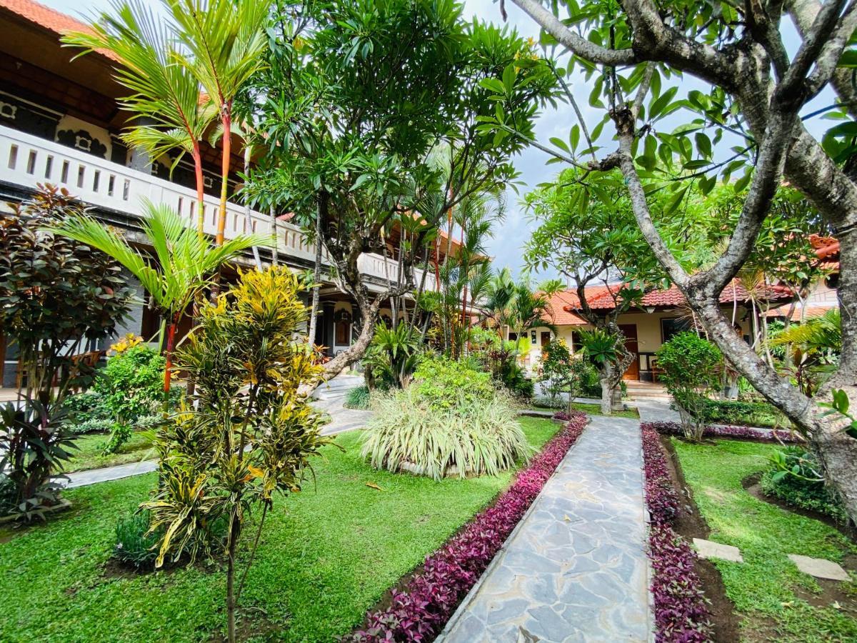 โรงแรมคัสนาดี เลอกีอัน ภายนอก รูปภาพ